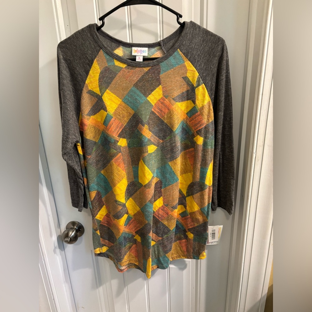LuLaRoe Randy shirt